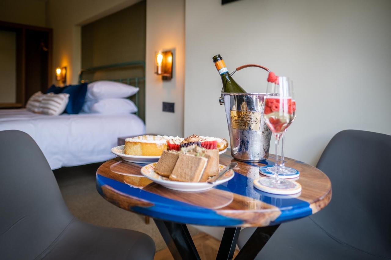 Craig'S Suites Windermere Eksteriør bilde